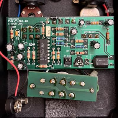 Voodoo Lab Tremolo Pedal 2-Knob 1995 image 2
