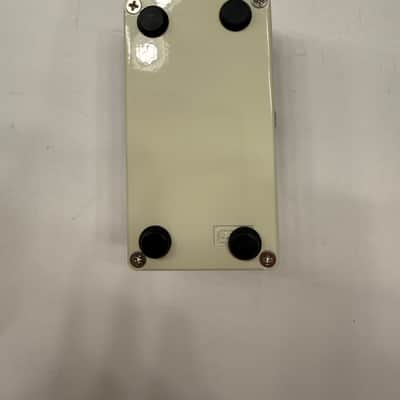MXR Dunlop M-66 Classic Overdrive White Guitar Effect Pedal + Original Box image 7