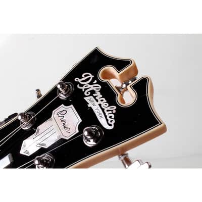 D'Angelico Premier Series Bedford SH Limited-Edition Electric Guitar with Tremolo Regular Fiesta Red image 4