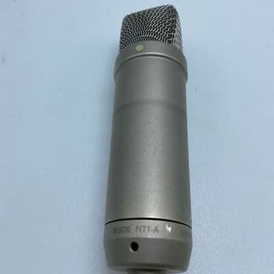 RODE NT1-A Large Diaphragm Cardioid Condenser Microphone image 5
