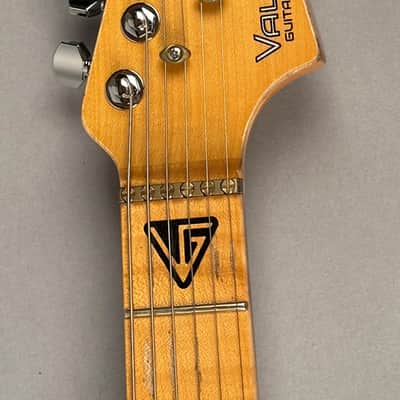 Valiant Soothsayer 2024 - 3 Tone sunburst, 6 lbs 14oz! image 6