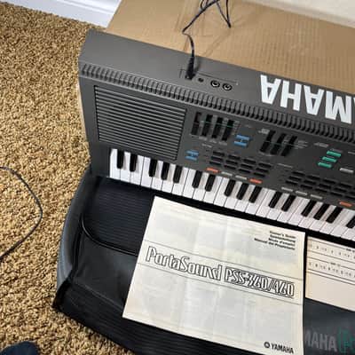 Yamaha PSS-460 1986 with soft case and manual image 8
