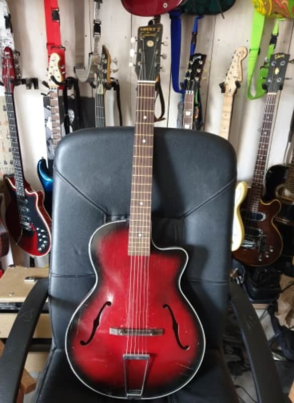 Egmond Lucky 7 1955 Red sunburst image 1