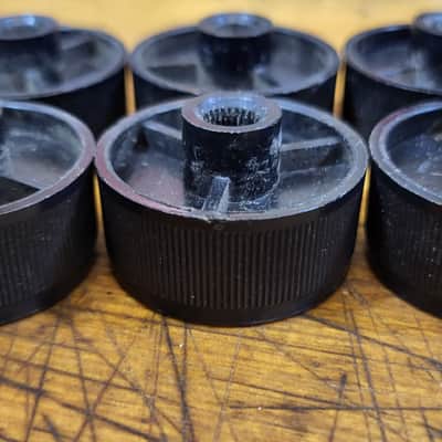 Vintage 1965 RARE Silvertone Tube Amp Knob Set Models 1472 1482 1473 1484 1483 Luthier Tech Parts image 6