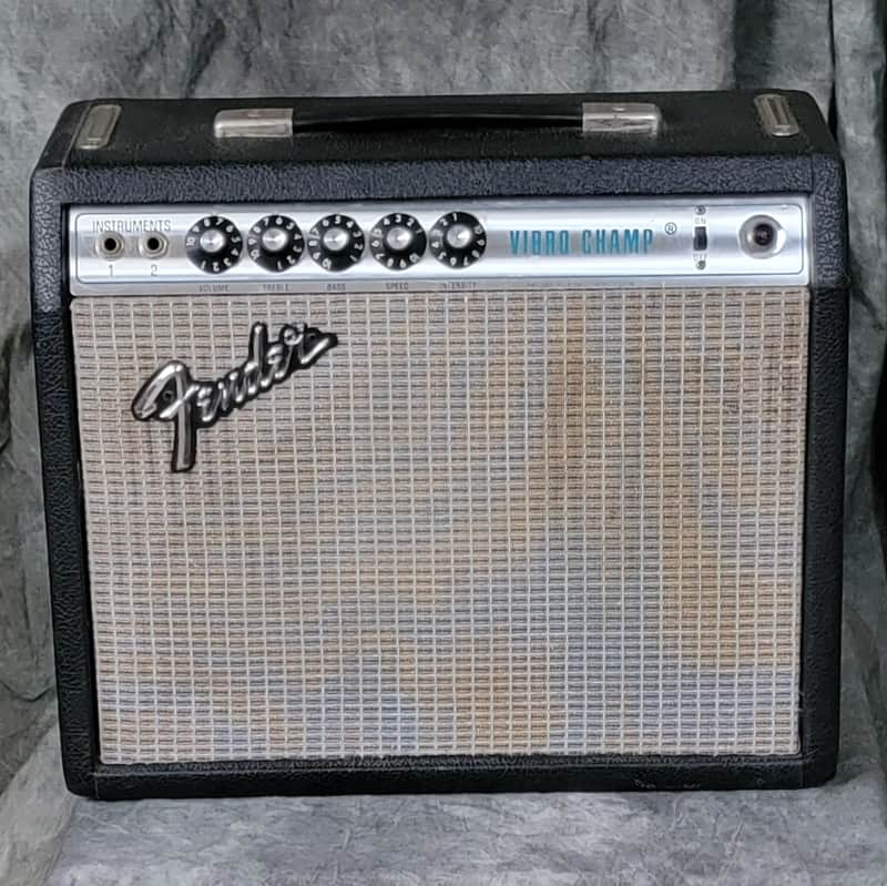 SPECTACULAR COND 1975 Fender Vibro Champ 6-Watt 1x8" Guitar Combo Amp! image 1