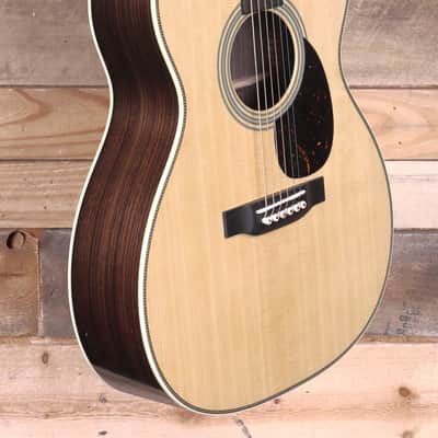 Martin OM-28 Acoustic Guitar Natural w/ Case image 2