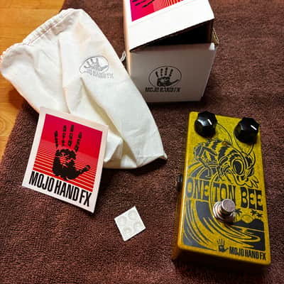 Mojo Hand FX One Ton Bee (1 of 100, Limited Edition) Gold Version Early 2000's - Gold image 2