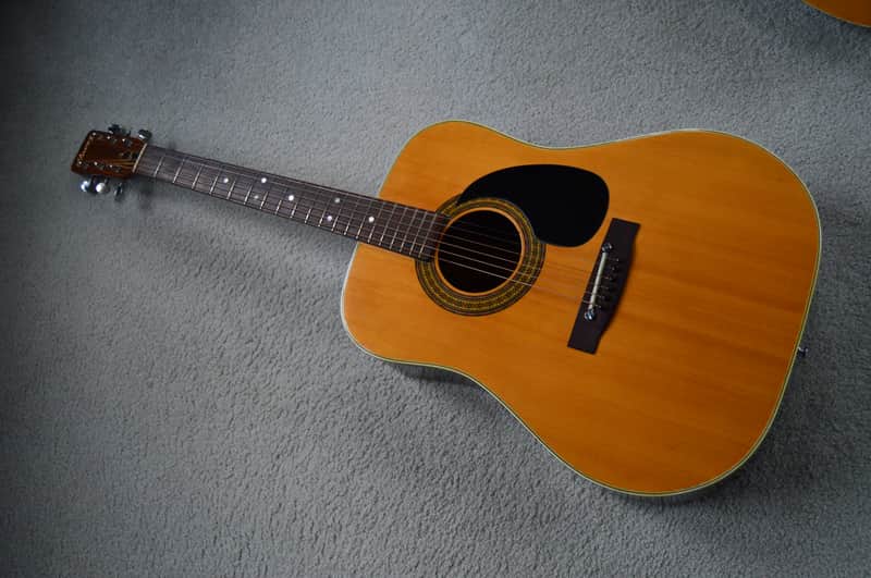 Vintage 1971 Alvarez model 5023 dreadnought acoustic guitar, Japan