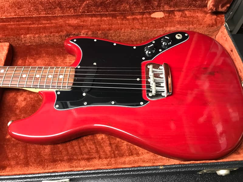 Fender MUSICMASTER 1978 - Red image 1