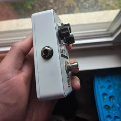 Keeley Moon Op Amp Fuzz Limited Edition - Moon Glow 2022 - White / Glow-in-the-Dark image 2
