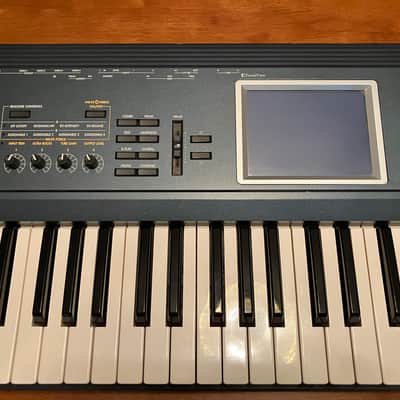 Korg Triton Extreme 61-Key 120-Voice Polyphonic Workstation, MAX RAM, 2GB CF Card image 3