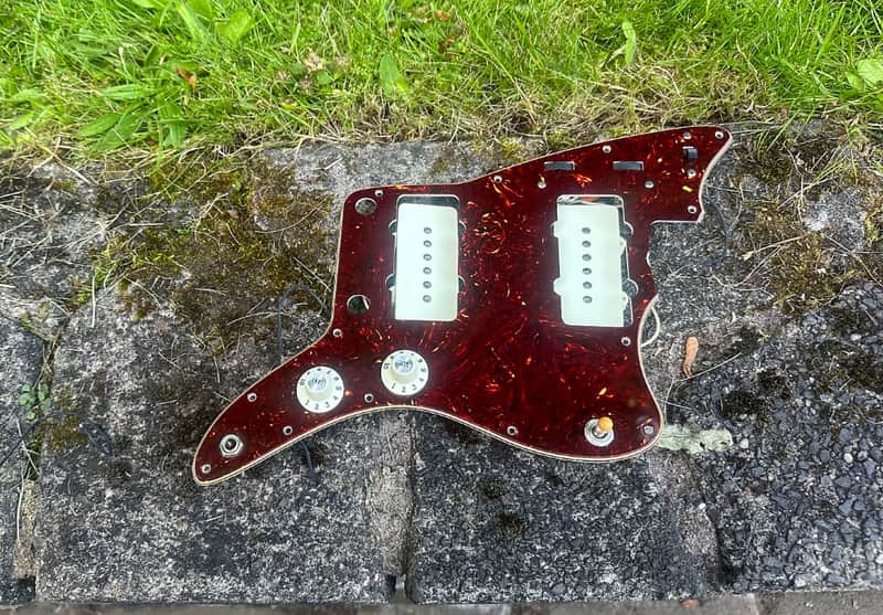 Fender American Original AO 60 Jazzmaster Pickguard loaded