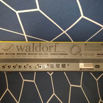 Waldorf Q rack 16 voices with card memory image 3