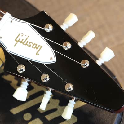 Minty! 2024 Gibson Custom Shop 1967 Reissue Flying V Electric Guitar Sparkling Burgundy + COA OHSC image 11