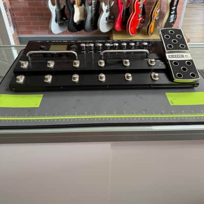 Line 6 POD X3 Live Multi-Effect and Amp Modeler | Reverb