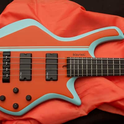 Biarnel Scorcio 32" Corsa Orange Cyan - 4 Strings image 2