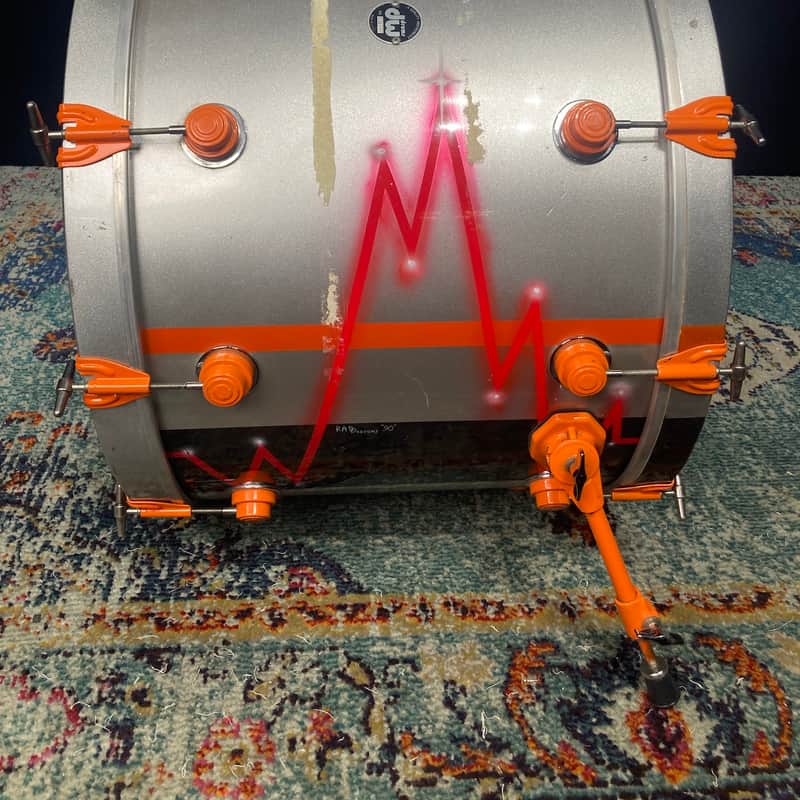 1990’s DW Rikki Rocket’s Poison, 22×16″ Maple Bass Drum Silver…
