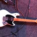 Ernie Ball Music Man StingRay Guitar HH with Maple Fretboard / Ivory White w/ BLACK Pickguard