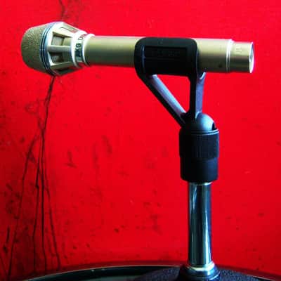 Vintage 1970's AKG D190E dynamic cardioid microphone w mic clip 280 OHMS Low Z D1000E D190E # 3 image 7