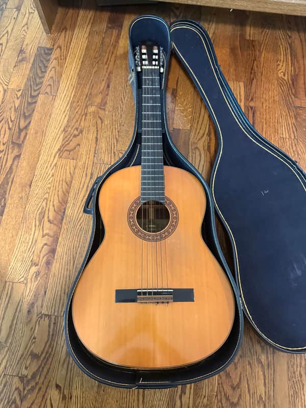 Yamaha G-130A 1970-1980 - classical lacquer finish - Very Good