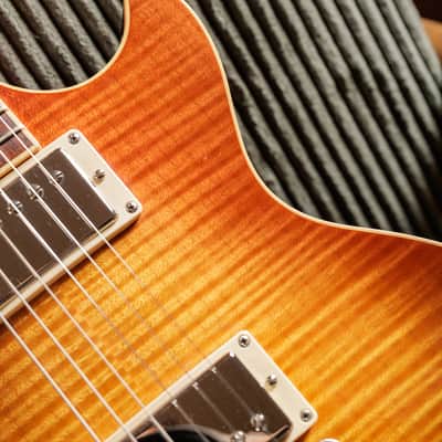 Gibson Les Paul Standard Premium Plus 2005 - Honeyburst image 5