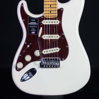 Fender American Professional II Stratocaster Left-Hand, Maple, Olympic White image 1