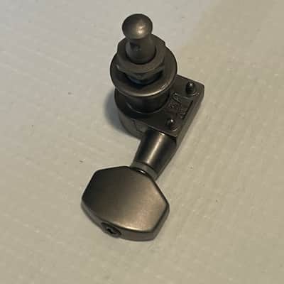 2000's Ibanez RG5EX1 Guitar Dual Pin Powder Cosmo Reverse Tuners Tuning Pegs 6 In Line image 10