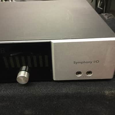 Apogee Symphony I/O 8 IN 24 Out image 2