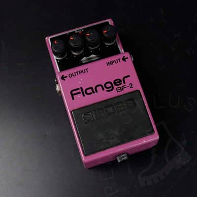 Boss BF-2 Flanger (Black Label) 1982 Made in Japan w/ original box image 2