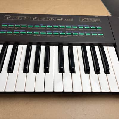 Yamaha DX21 Programmable Algorithm Synthesizer 1985 - Black. With Hard Case imagen 11