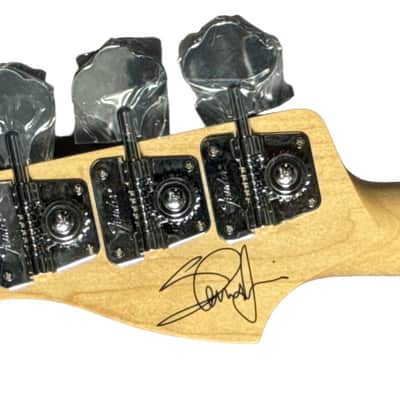 Fender Steve Harris Sign. P-Bass. Olympic White w/ Maple * IN STOCK* image 6