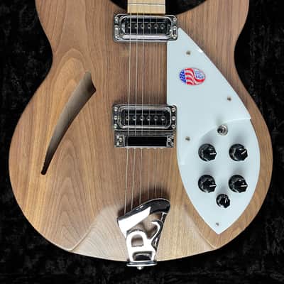 Rickenbacker 330 2023 - Walnut image 1