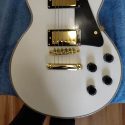 Harley Benton LP - Gloss White Double bound body. Neck and headstock binding. image 2