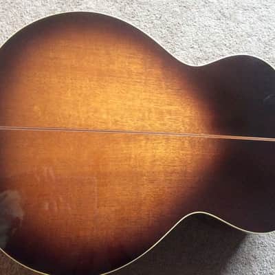 Alvarez 5055 Bluesman Acoustic, Sunburst hardshell case image 9