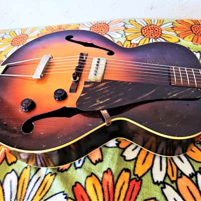 Gibson ES150 1940-43 Sunburst post-Charlie Christian with original P-13 pickup image 9