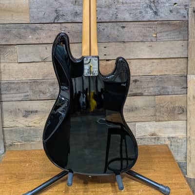Fender 2011 MIM Lefty Black Electric Jazz Bass Guitar w/ flatwounds image 3