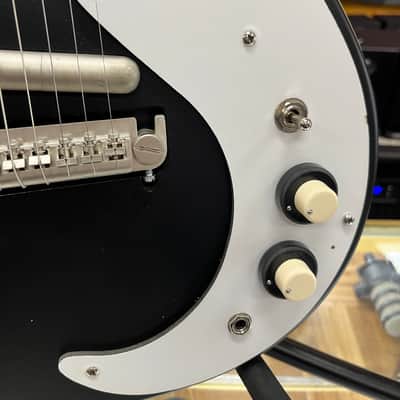 Danelectro 59M NOS Double Cutaway 2010s - Black image 3