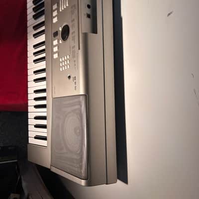 Yamaha YPG235 Portable Grand Piano image 13