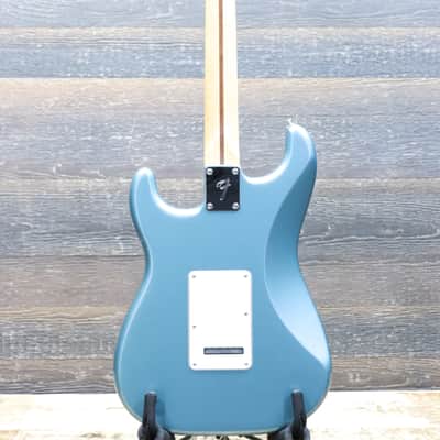 Fender Player Stratocaster Lake Placid Blue Maple Fingerboard Electric Guitar image 3