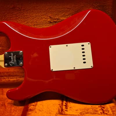 Fender Eric Clapton Artist Series Stratocaster with Vintage Noiseless Pickups 2002 Torino Red image 4
