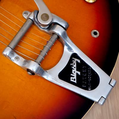1996 Epiphone Casino '65 VT-VS Vintage Reissue Sunburst w/ Bigsby & Case, Peerless image 9