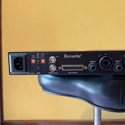 Focusrite Clarett+ OctoPre 8-Channel Microphone Preamp with ADAT I/O 2022 - Present - Red image 4