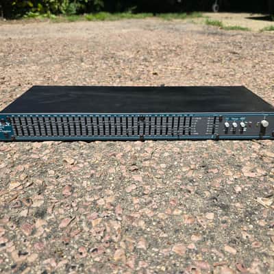 Ashly MQX-1310 31 Band Rackmount EQ image 1