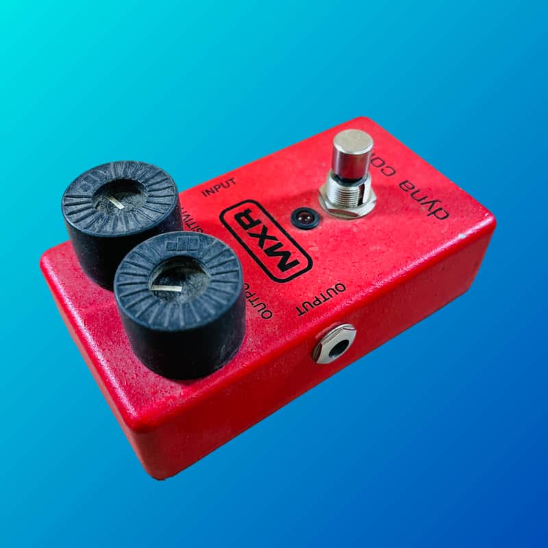 MXR M102 Dyna Comp 1995 - Present Red
