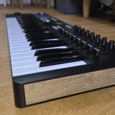 Arturia KeyLab Essential 49 MkIII MIDI Controller 2023 - Present - Black image 4