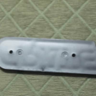 used - some imperfections genuine Crate bass amp Crate LOGO Plate (badge)- hard plastic - with 2 original screws (from a BX15 or BX25 bass amp - NO bass amp included) 1990s - early 2000s - Hard Plastic, white & black image 25