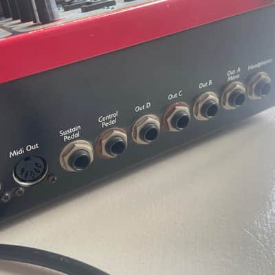 Nord Rack 2 16-Voice Rackmount Virtual Analog Synthesizer 1997 - 2003 - Red image 6