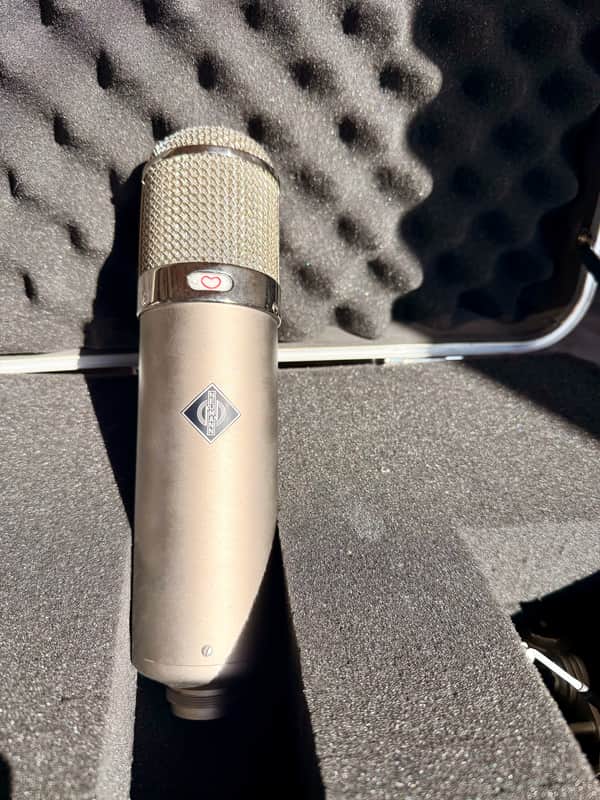 Neumann U 47 made by Wagner - Nickel image 1