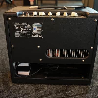 Fender Blues Junior IV 15-Watt 1x12" Guitar Combo 2018 - Present - Black image 4