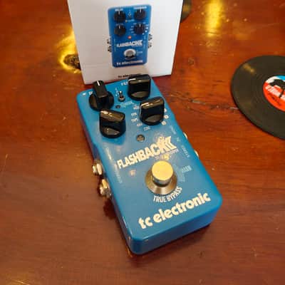TC Electronic Flashback 2 Delay and Looper 2017 - Present - Blue image 2